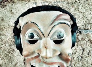 පෙර මළොත් නම්…