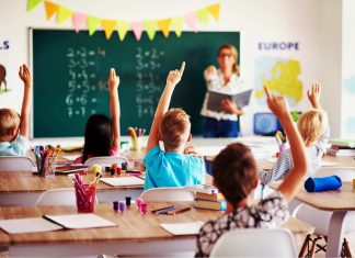 ශ්රී ලංකාවේ ගුරු සේවයේ කඩතොළු තිබේද ?