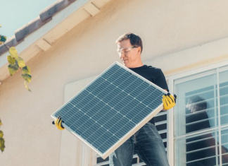 Do Development Finance Institutions (DFIs) play a role in promoting private investment in sustainable infrastructure?