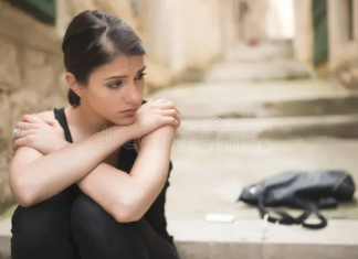 තවමත් නිසලයි..